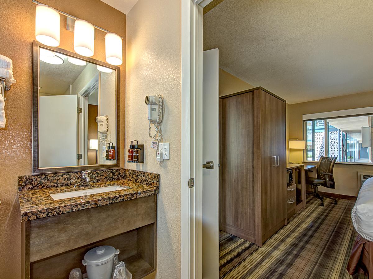 Boulder University Inn - thumb 11