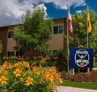Boulder Twin Lakes Inn - Tourism Bookings