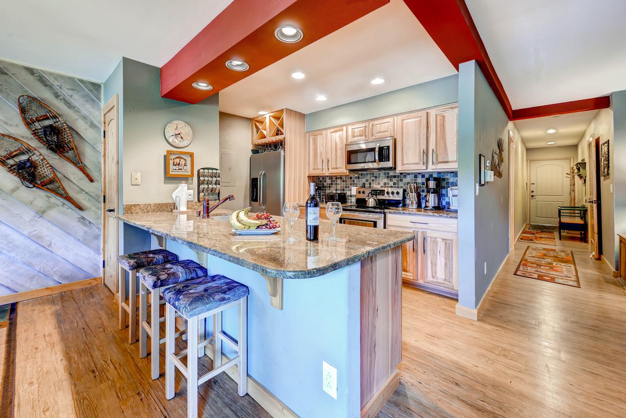Two-Bedroom Park Place Condo B103 In Breckenridge - thumb 7