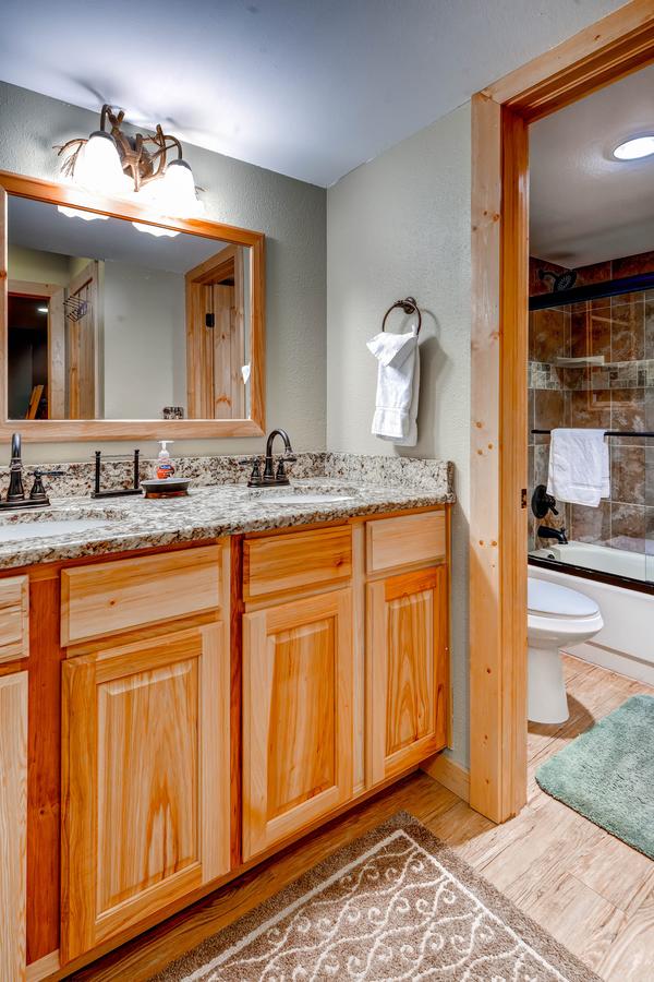 Two-Bedroom Park Place Condo B103 In Breckenridge - thumb 12