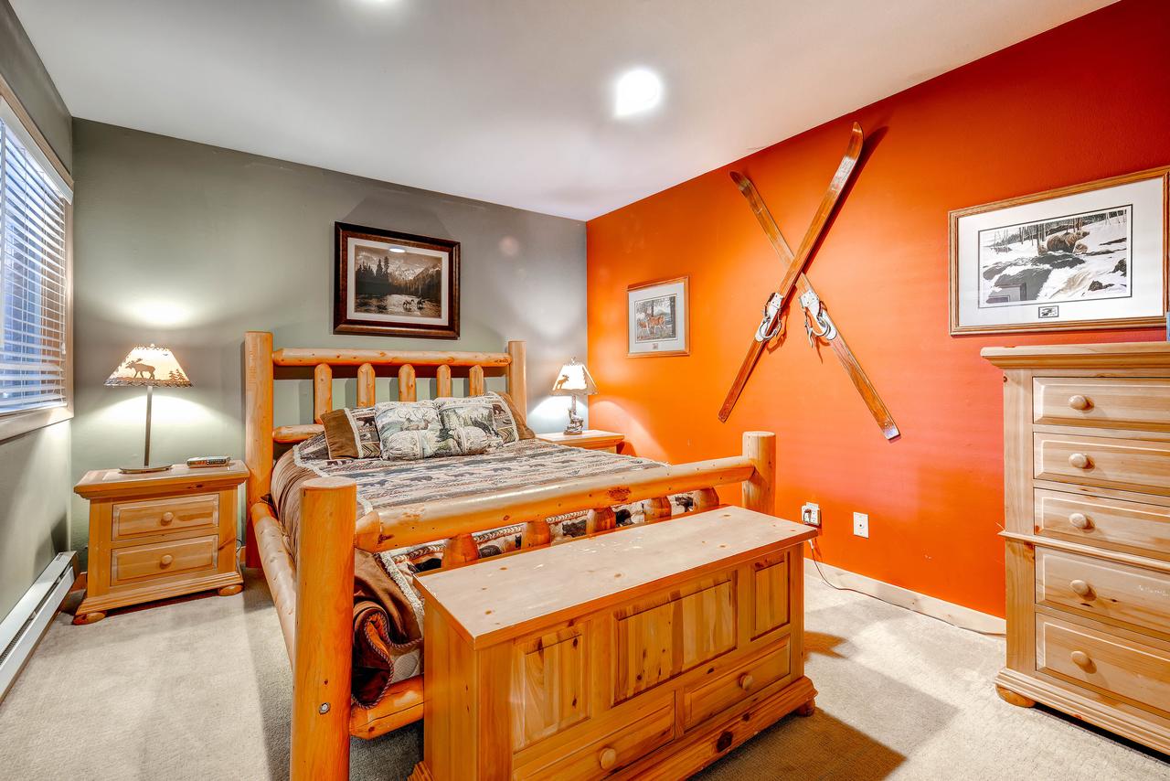 Two-Bedroom Park Place Condo B103 In Breckenridge - thumb 4