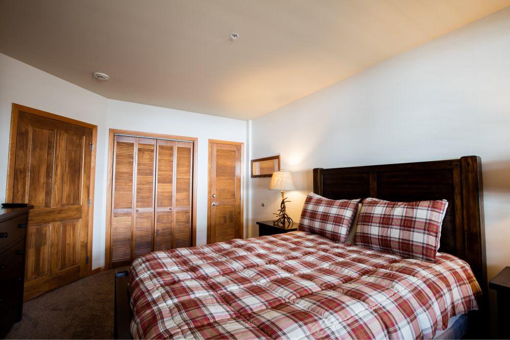 The Condo At The Gondo - SKI IN-SKI OUT!! Winter Park, Colorado - thumb 9