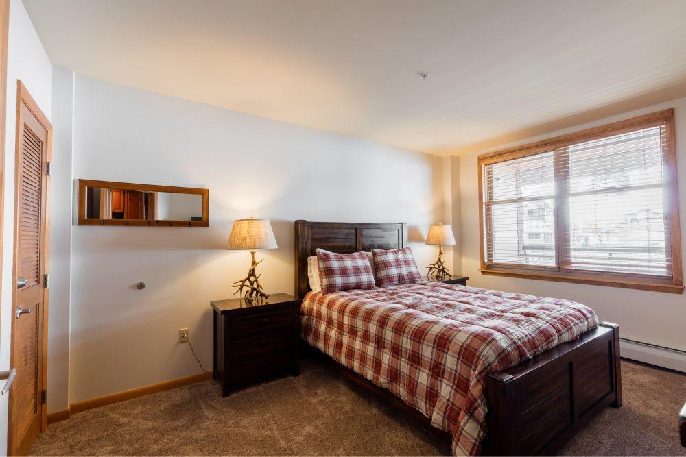 The Condo At The Gondo - SKI IN-SKI OUT!! Winter Park, Colorado - thumb 8