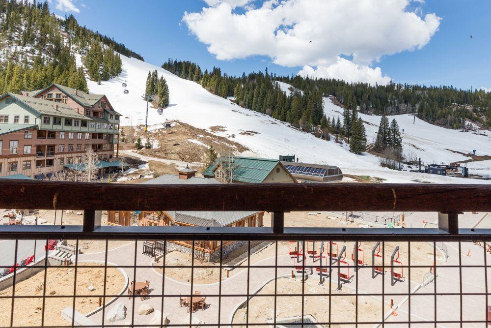 The Condo At The Gondo - SKI IN-SKI OUT!! Winter Park, Colorado - thumb 44