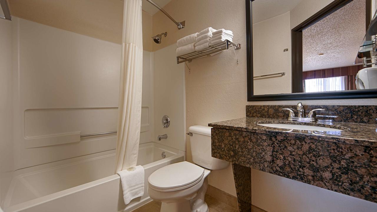 Best Western Alpenglo Lodge - thumb 1