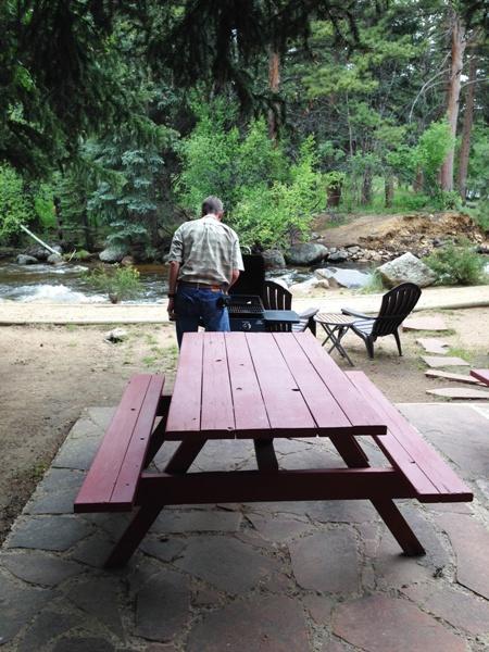 Swiftcurrent Lodge - thumb 16