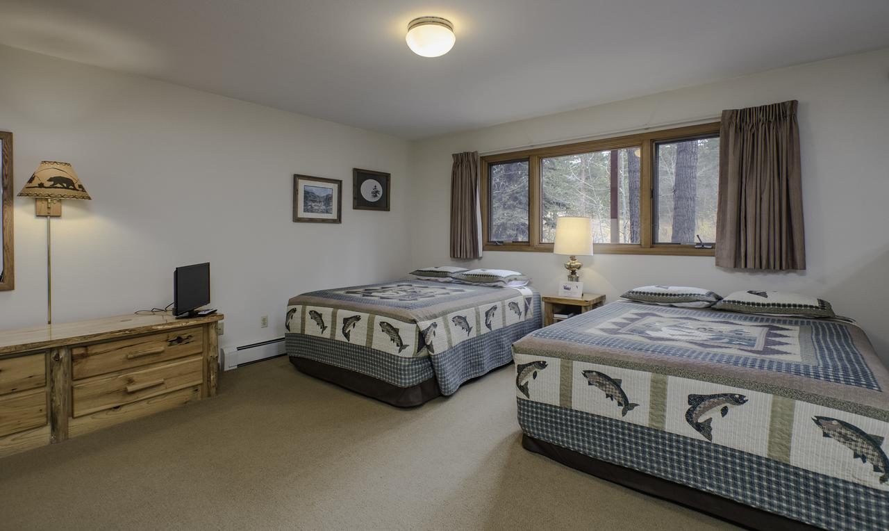 Swiftcurrent Lodge - thumb 25