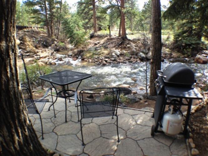 Swiftcurrent Lodge - thumb 23