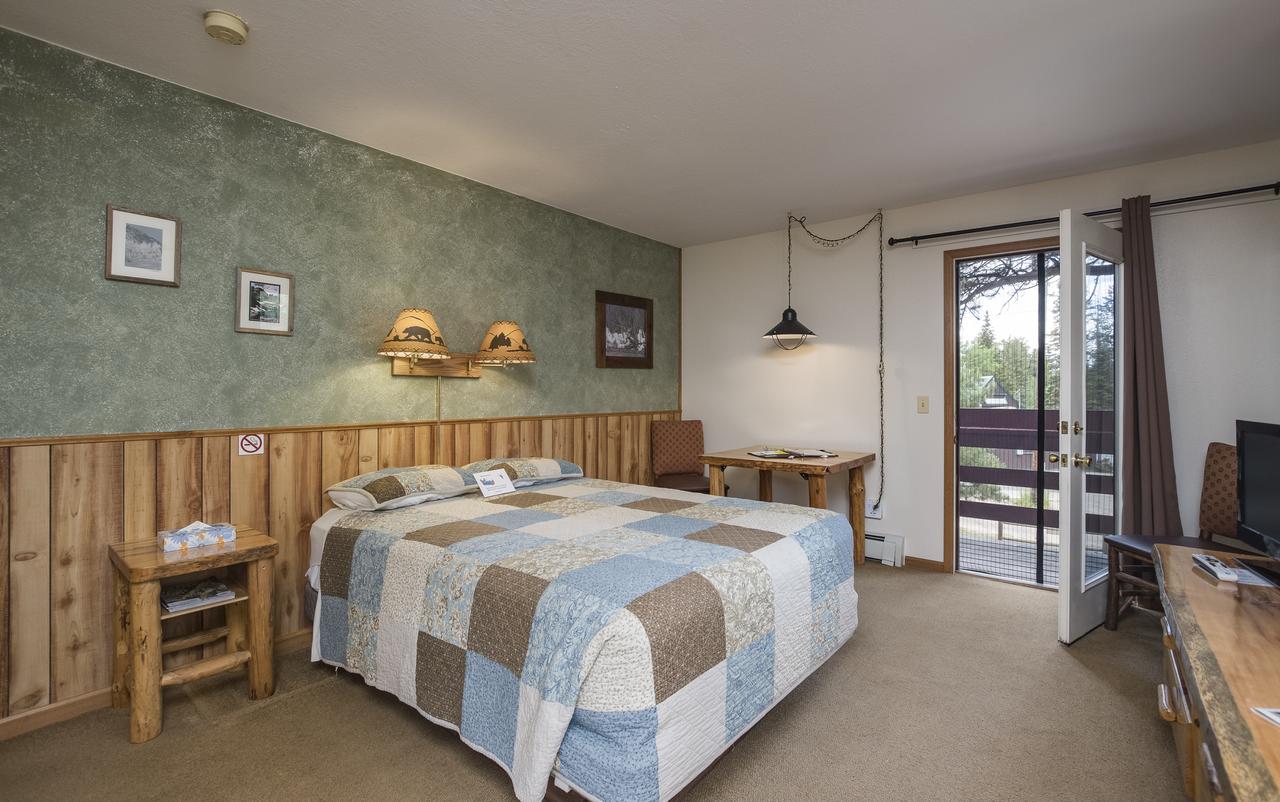 Swiftcurrent Lodge - thumb 31