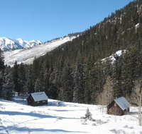 Pioneer Guest Cabins - China Accommodation