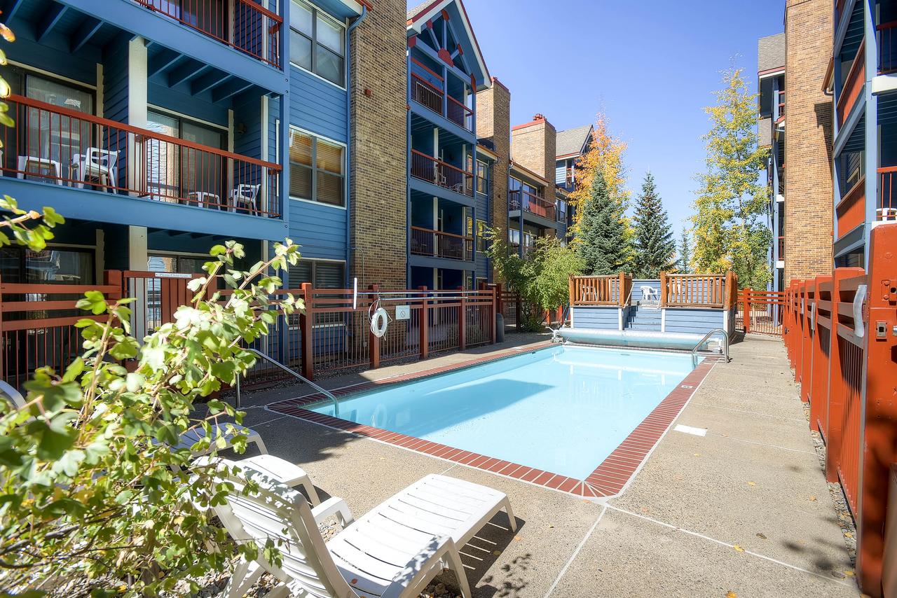 River Mountain Lodge - thumb 12