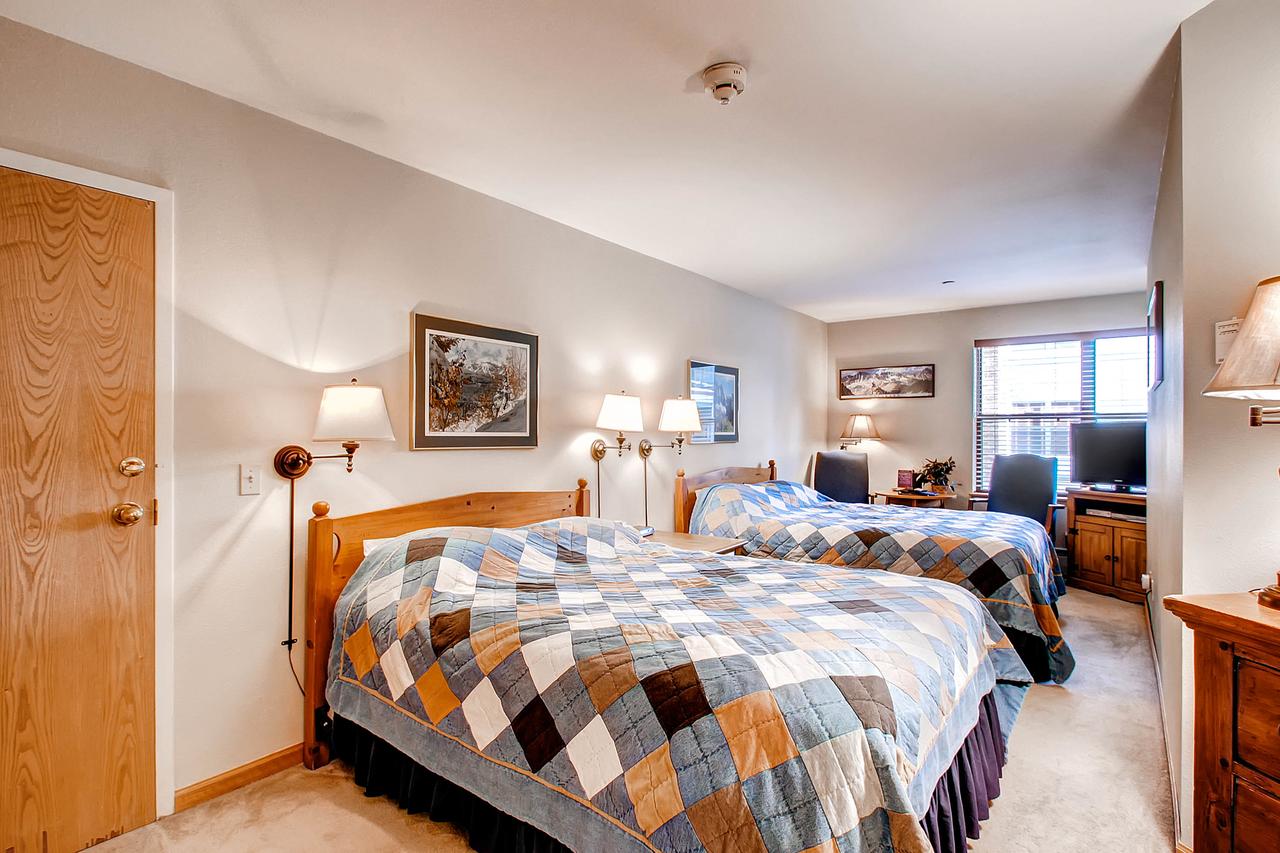 River Mountain Lodge - thumb 25