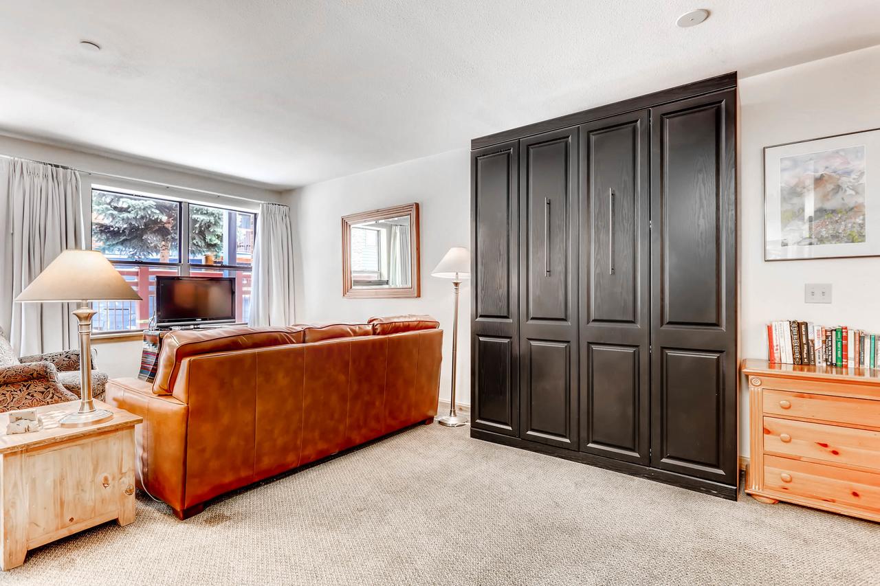 River Mountain Lodge - thumb 4