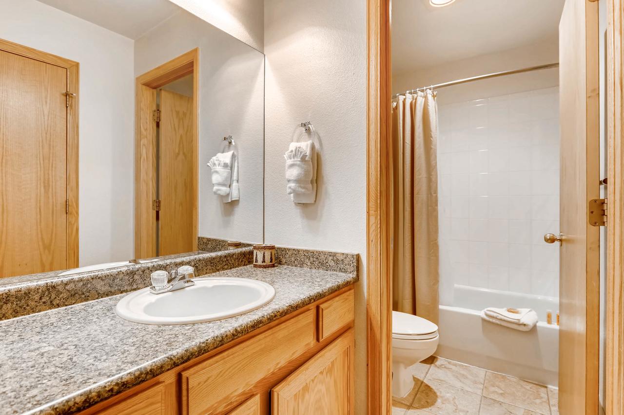 River Mountain Lodge - thumb 5