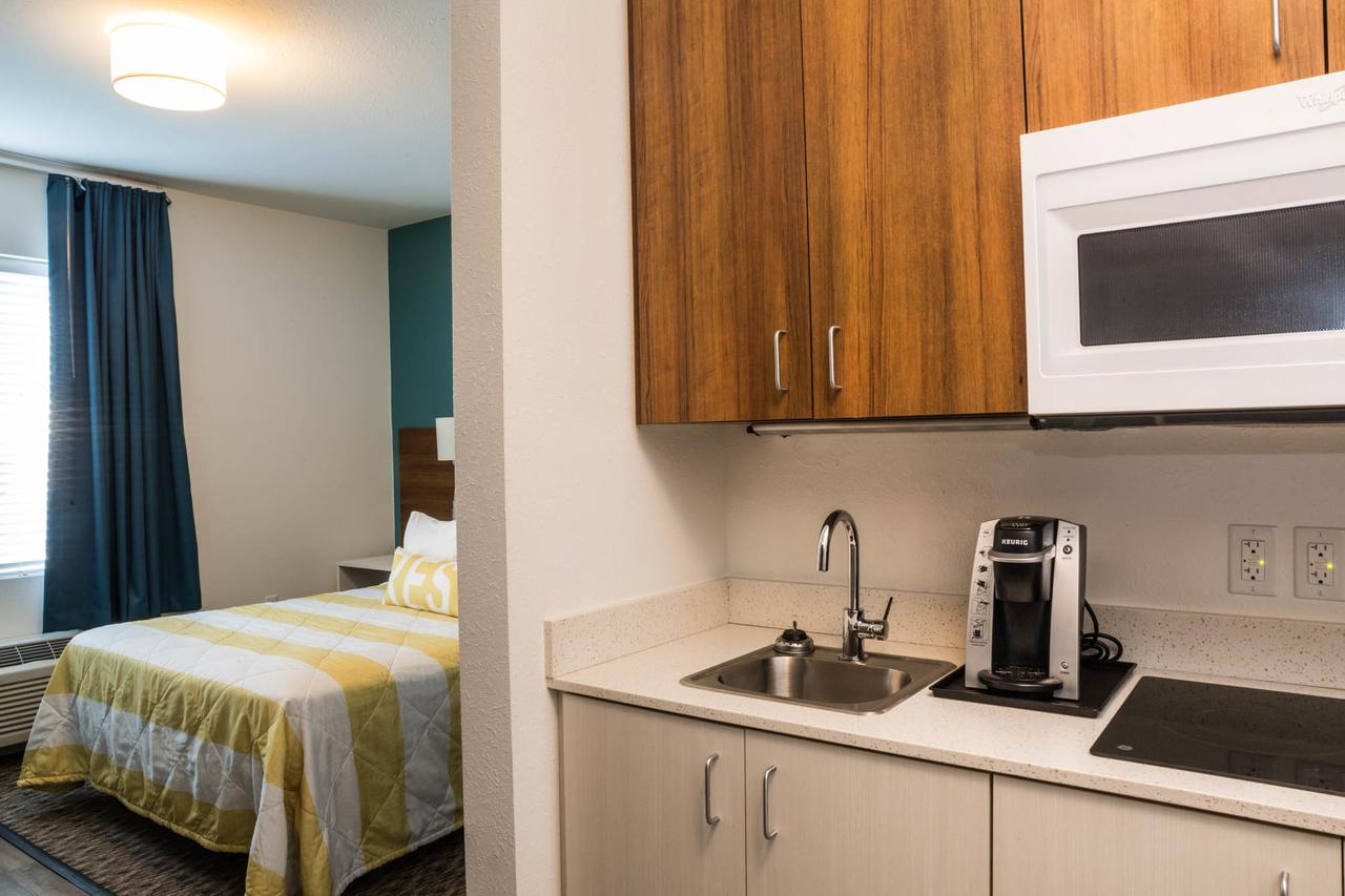Uptown Suites Weekly Extended Stay Denver Co-Centennial - thumb 13