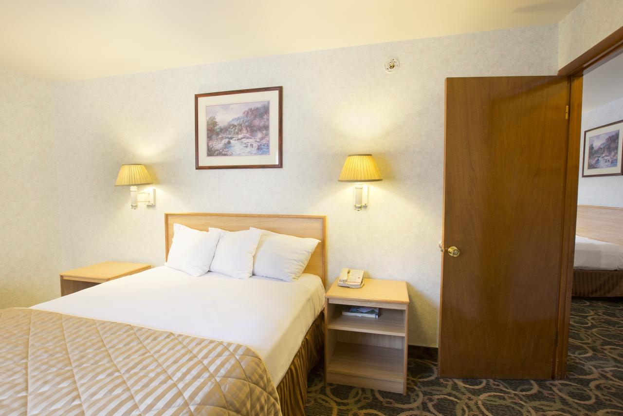 Glenwood Springs Cedar Lodge - thumb 28