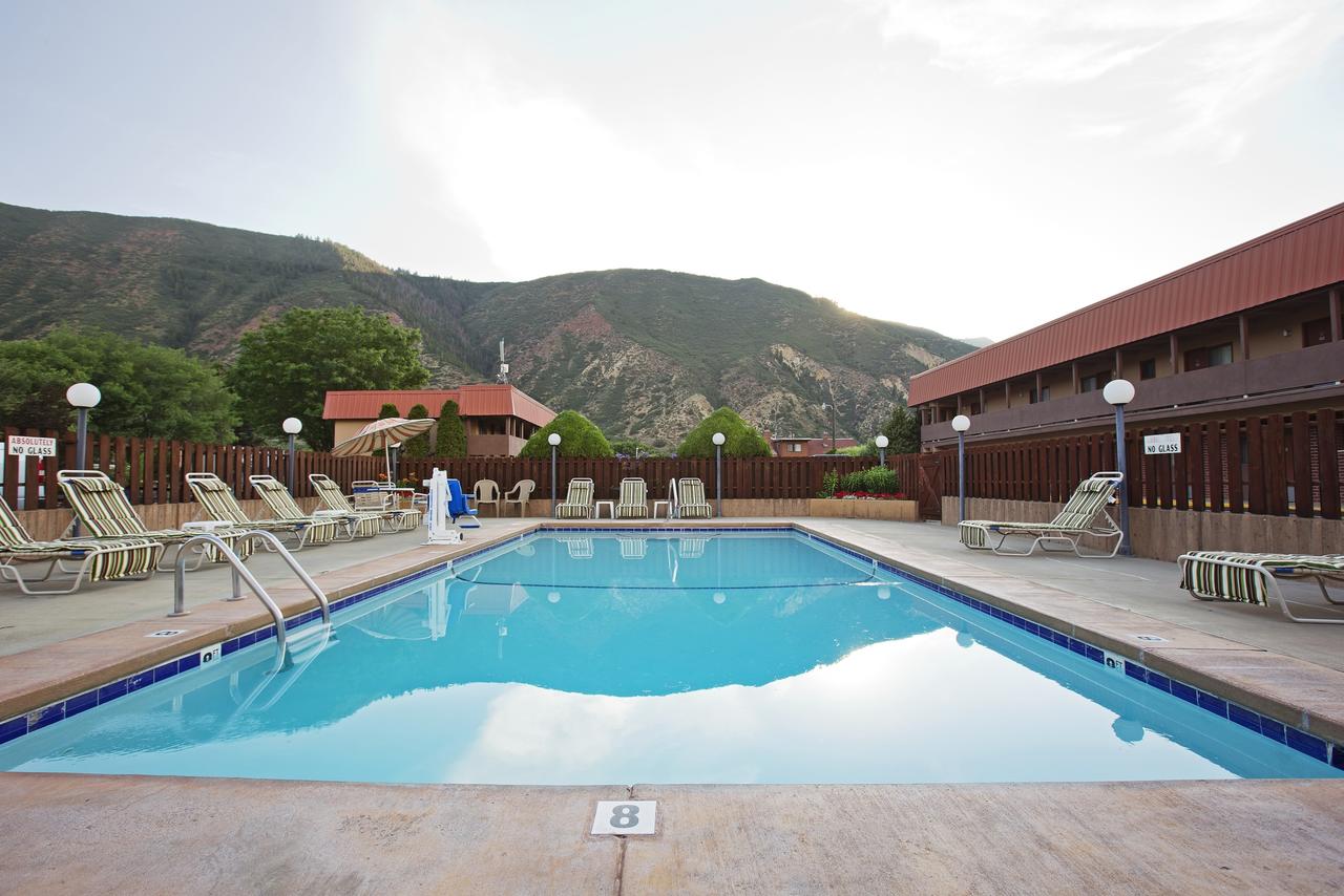 Glenwood Springs Cedar Lodge - thumb 1