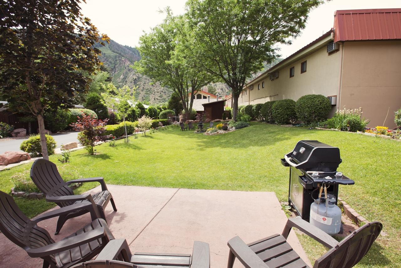 Glenwood Springs Cedar Lodge - thumb 10