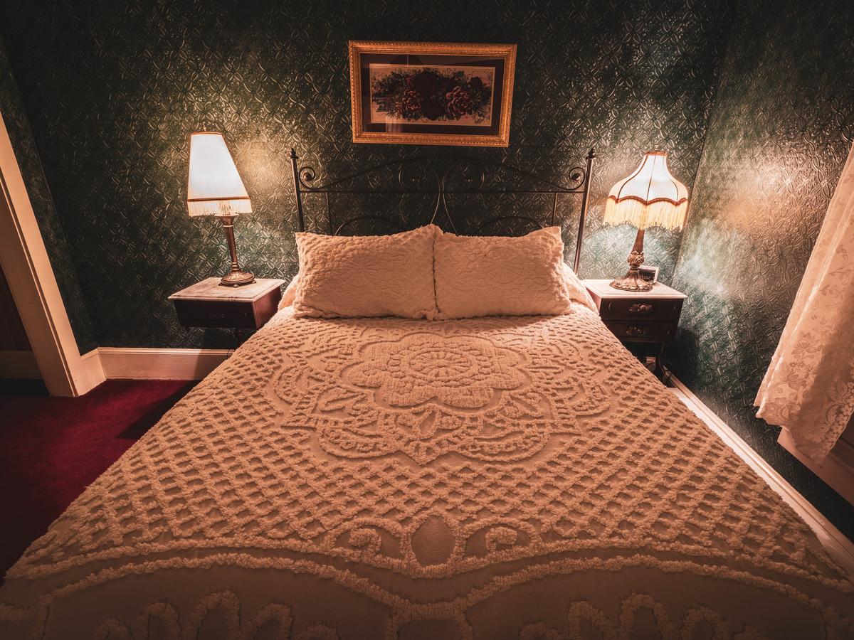 St. Elmo Hotel - thumb 4