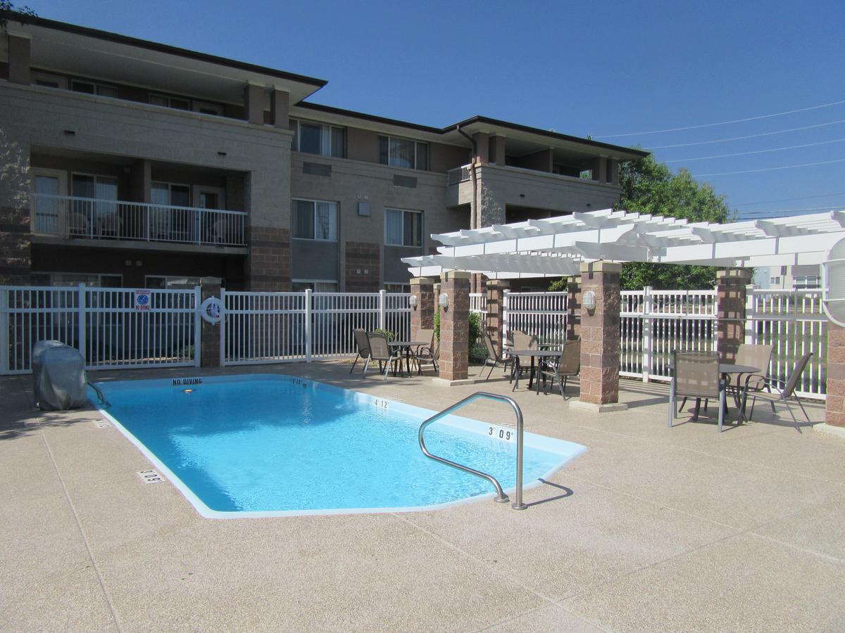 Holiday Inn Express Boulder - thumb 2