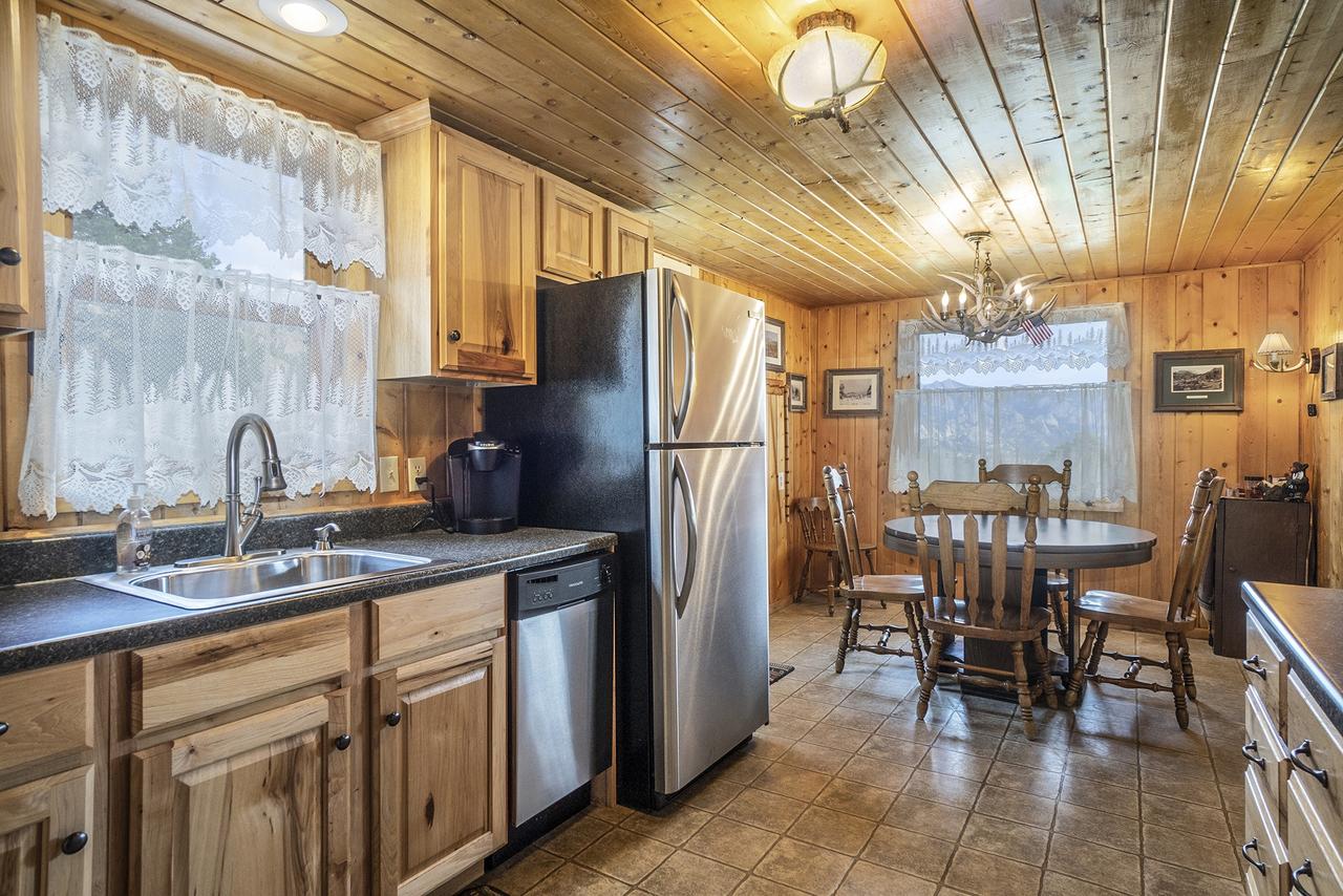 Million Dollar View Cabin - thumb 28