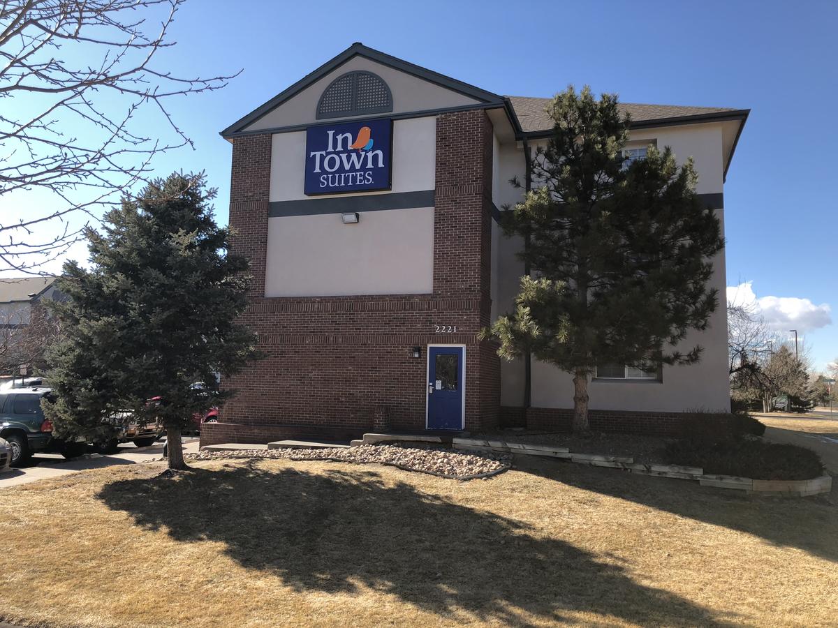 InTown Suites Extended Stay Denver East - thumb 0