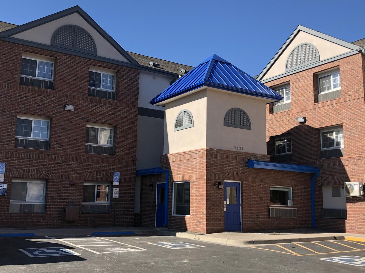 InTown Suites Extended Stay Denver East - thumb 2