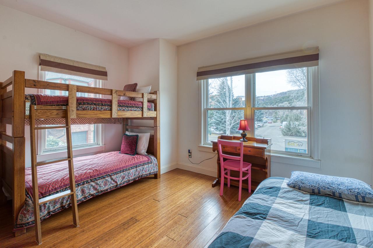 Mountain Retreat - thumb 14