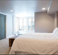 Family Friendly  Walkout Apartment - Tourism Bookings