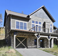 Downtown WP Luxury Cabin Near Resort - Free Activities Daily and Shuttle - Tourism Bookings