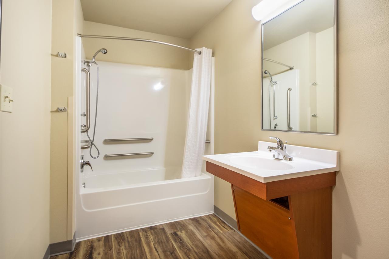 Econo Lodge Burlington - thumb 10