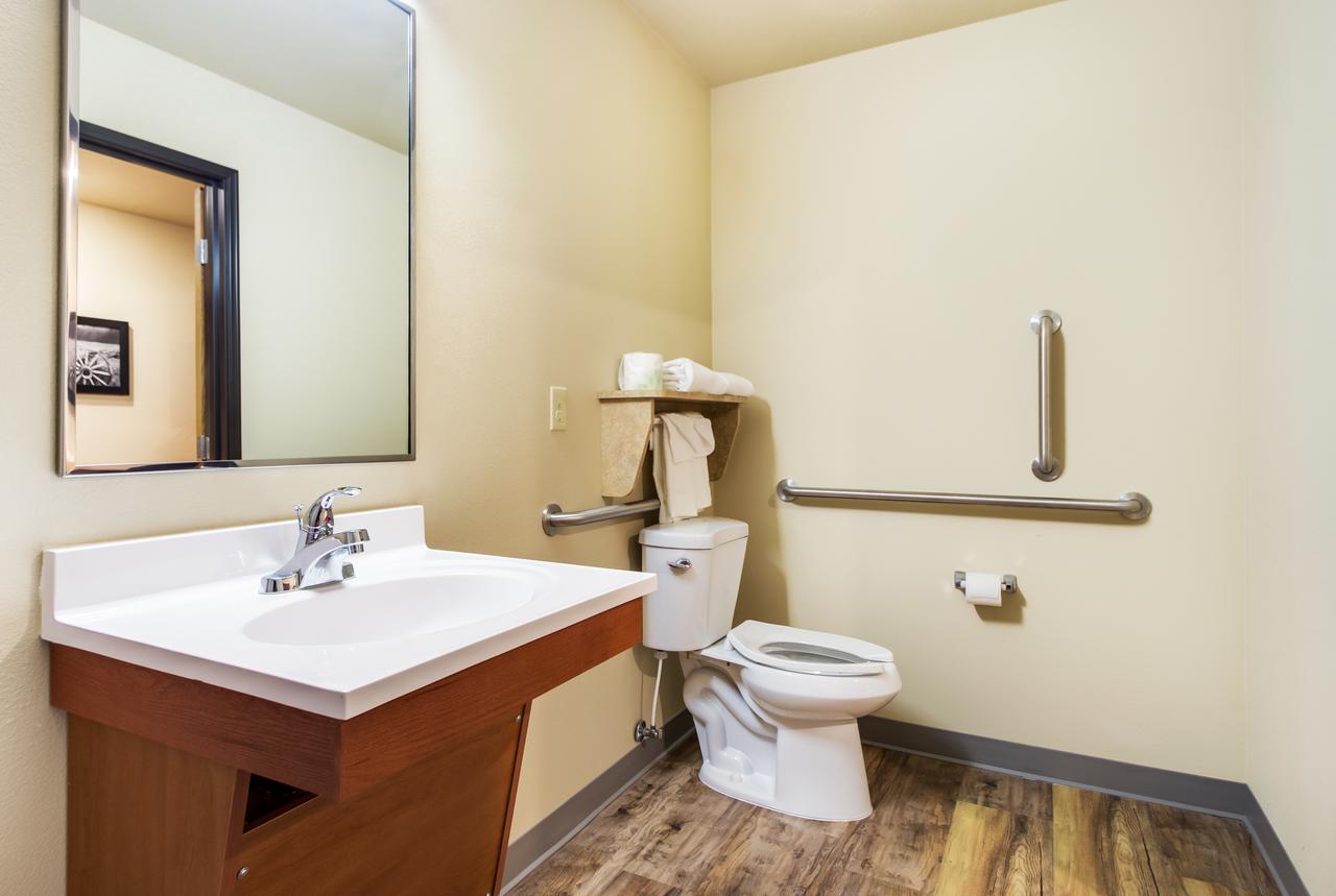Econo Lodge Burlington - thumb 9