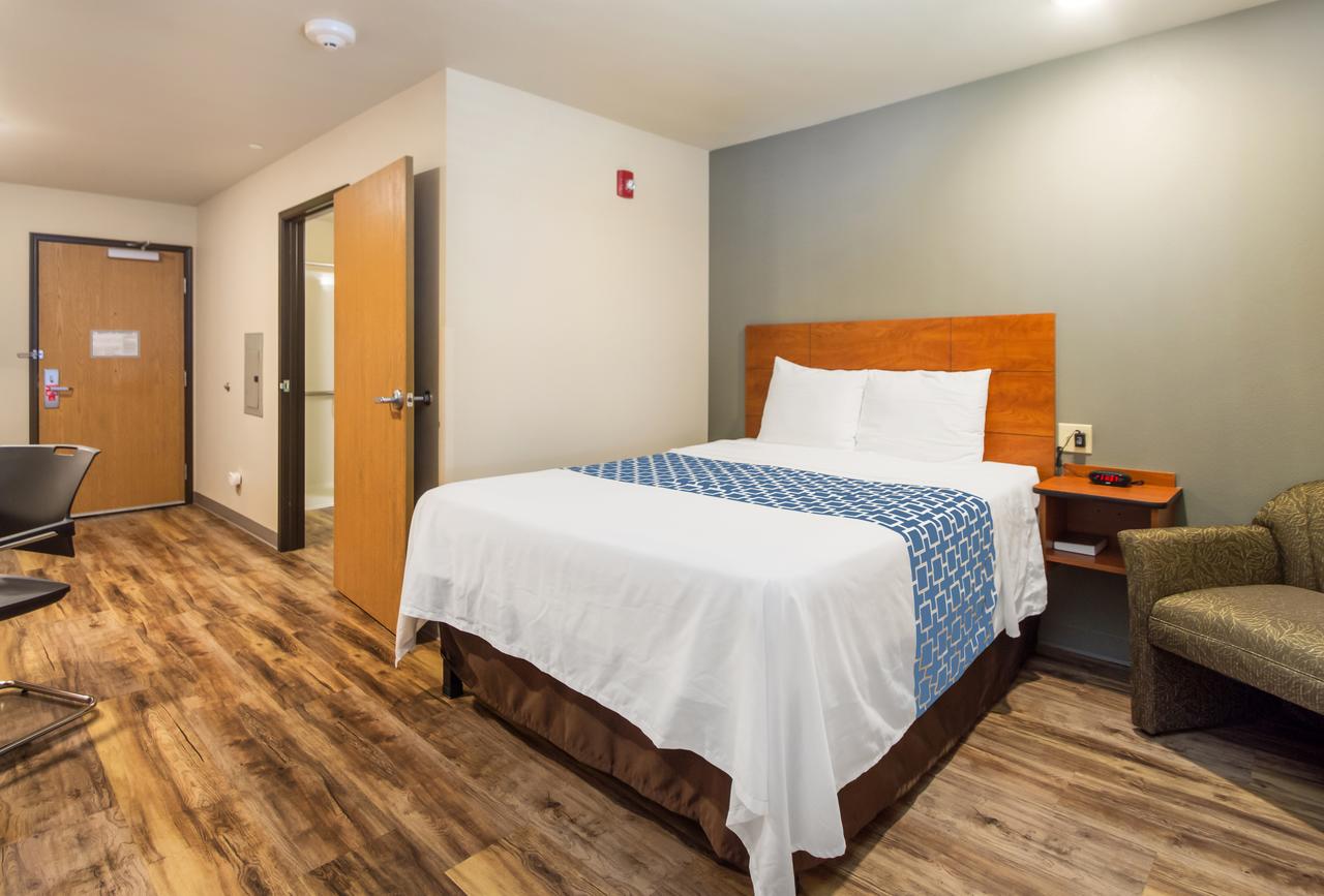 Econo Lodge Burlington - thumb 6