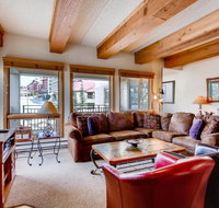 Spacious 3 Br With Updated Kitchen Condo - China Accommodation