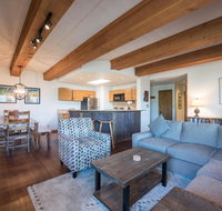 Recently Updated Plaza Condo Condo - China Accommodation