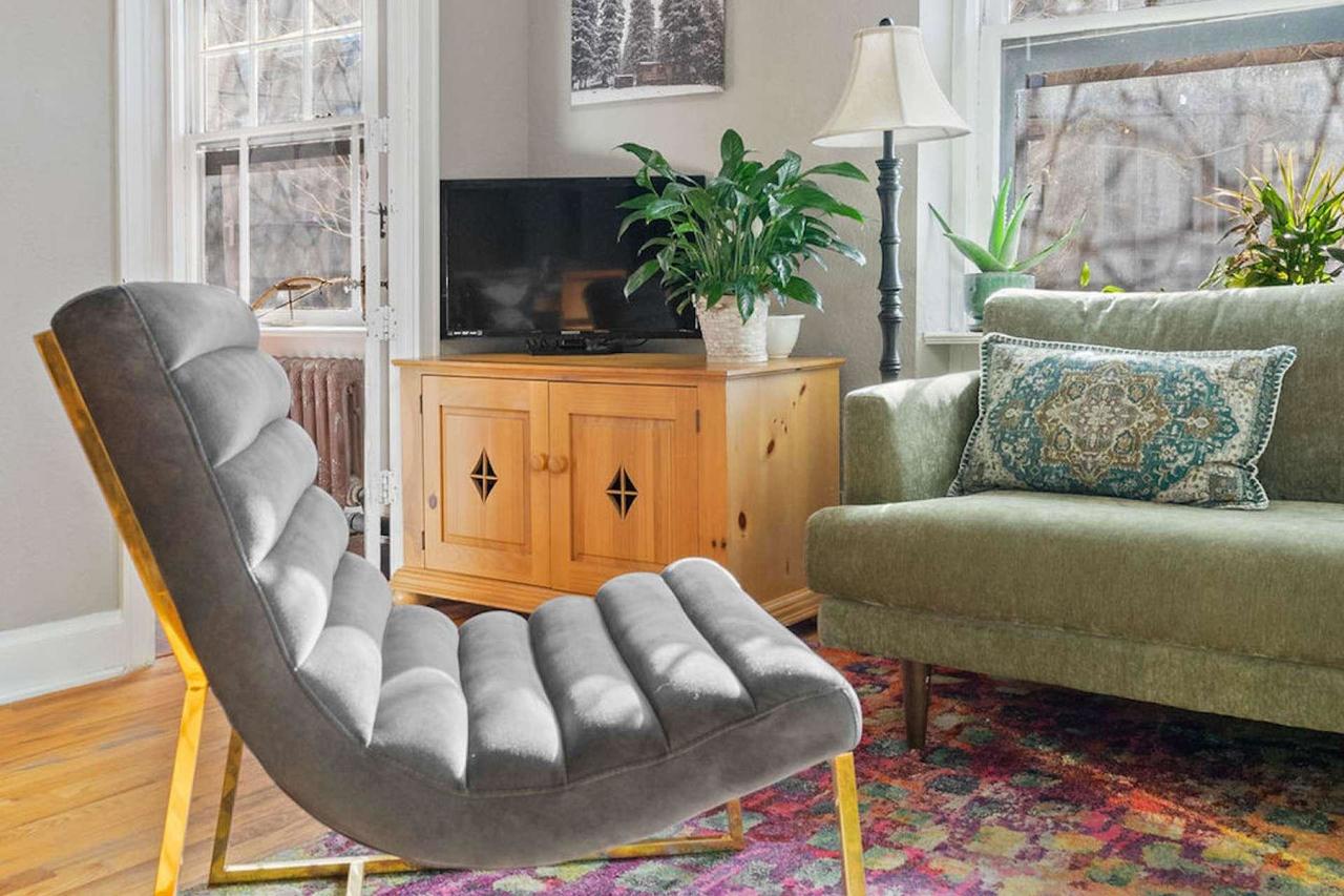 Capitol Hill Den - thumb 14