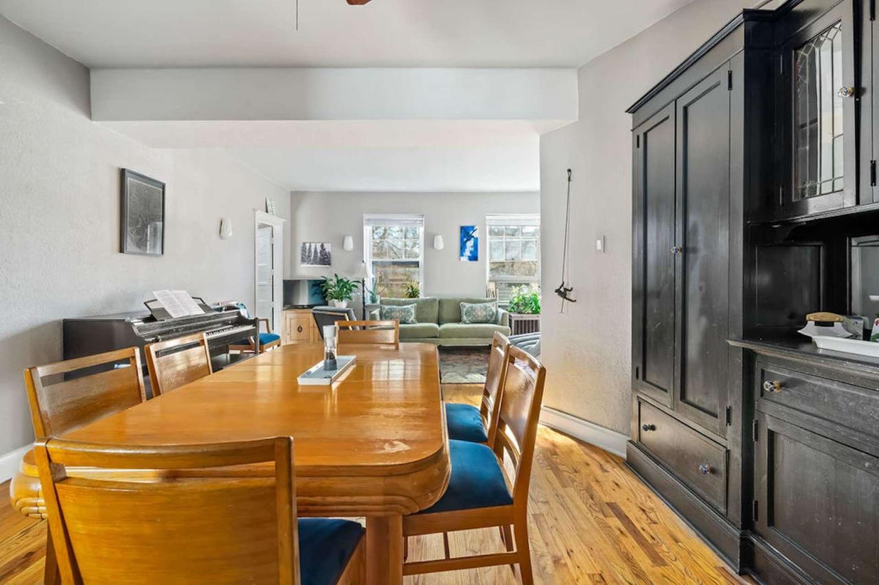 Capitol Hill Den - thumb 22