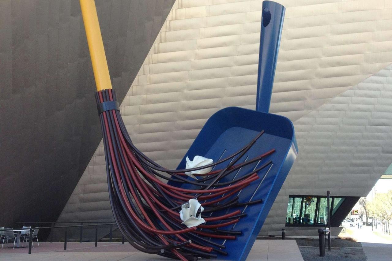 Capitol Hill Den - thumb 8