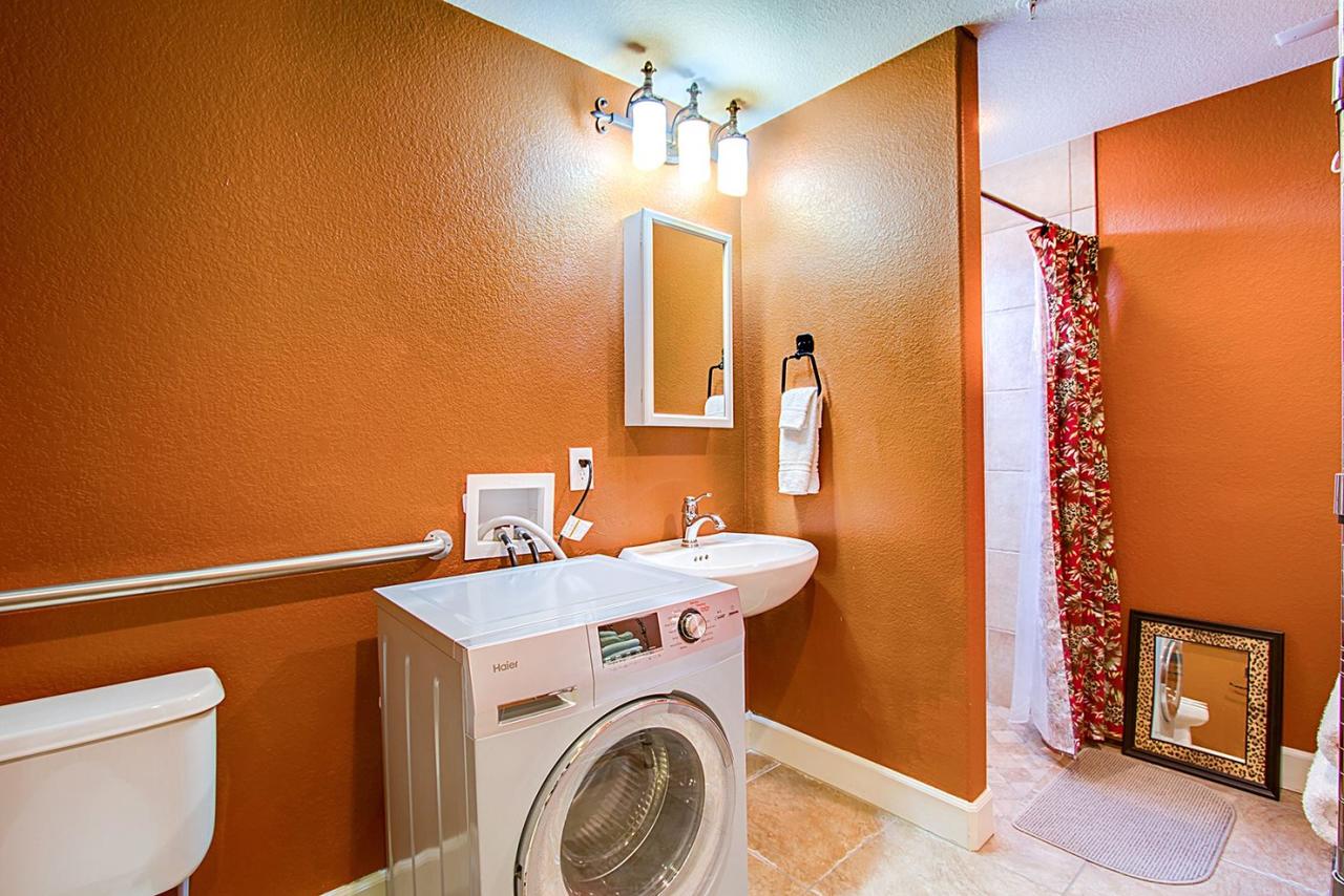 224_Writers #100 - thumb 16