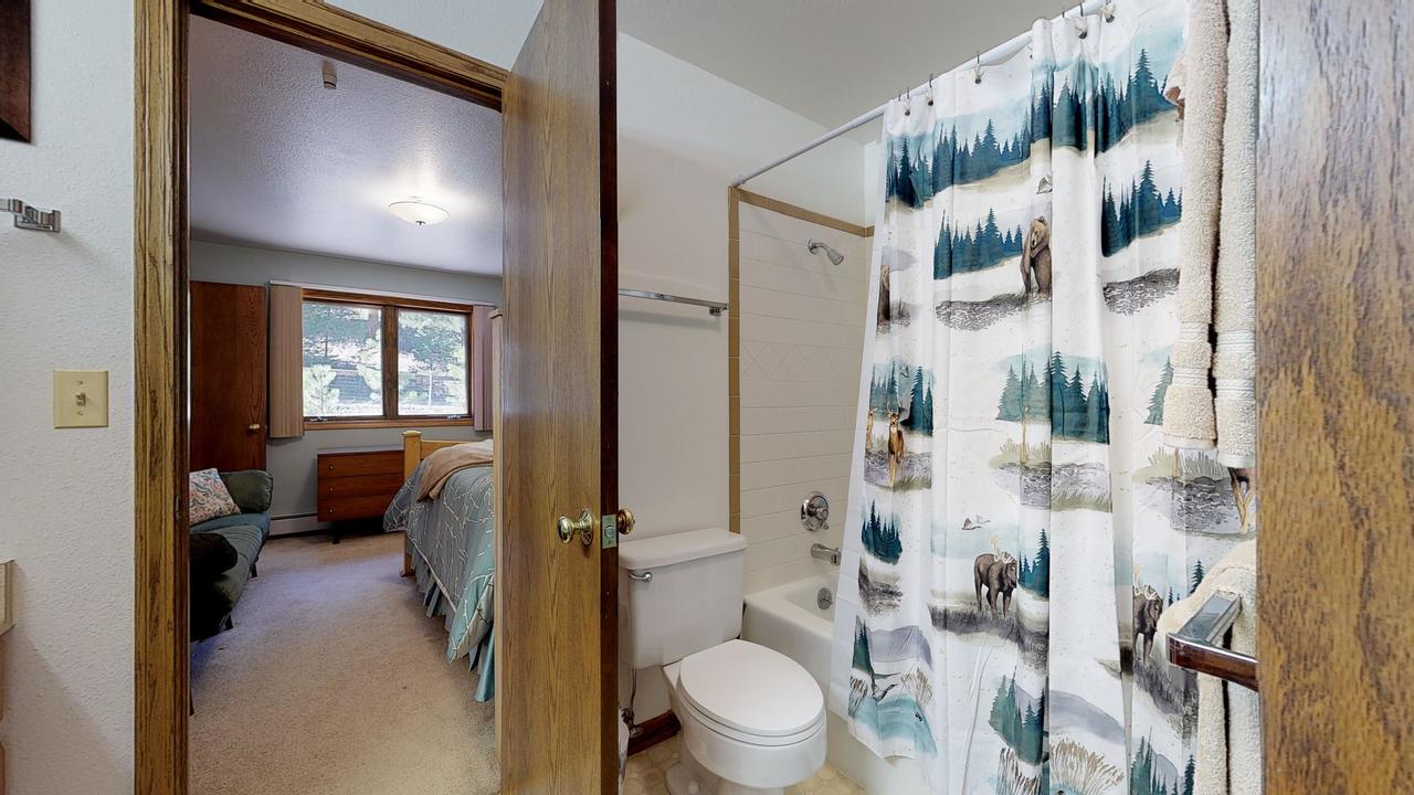 2 Bed 2 Bath Vacation Home In Estes Park - thumb 12