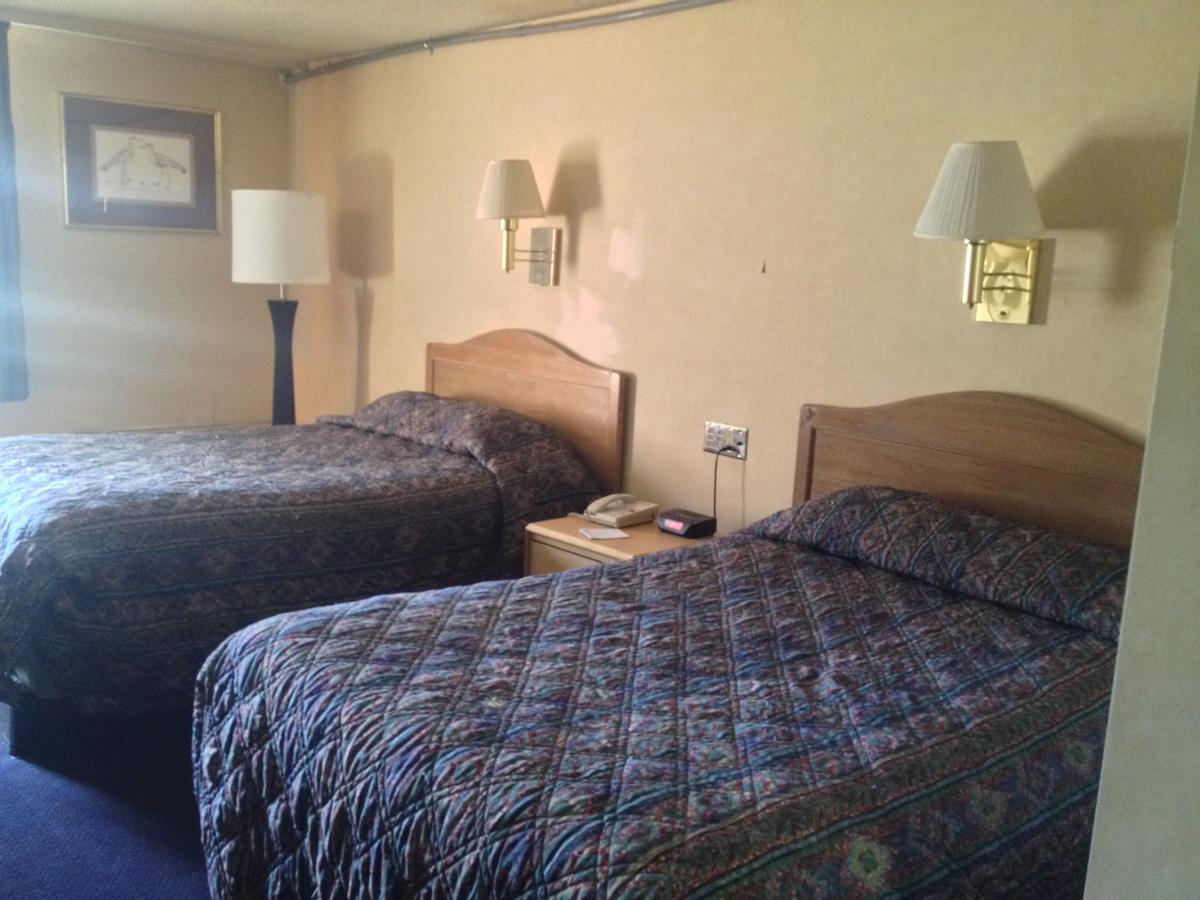 Rodeway Inn & Suites - thumb 6