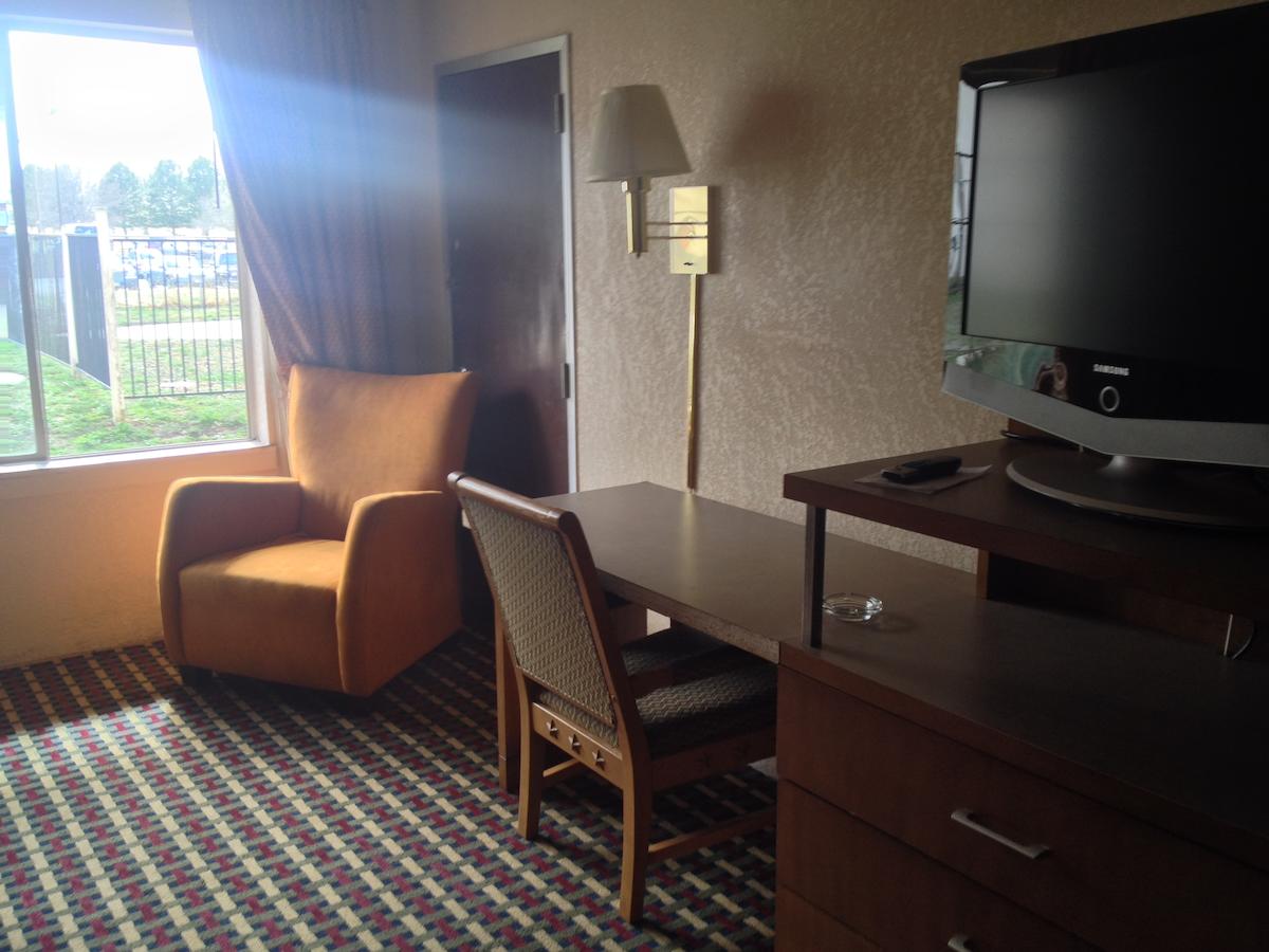 Rodeway Inn & Suites - thumb 2
