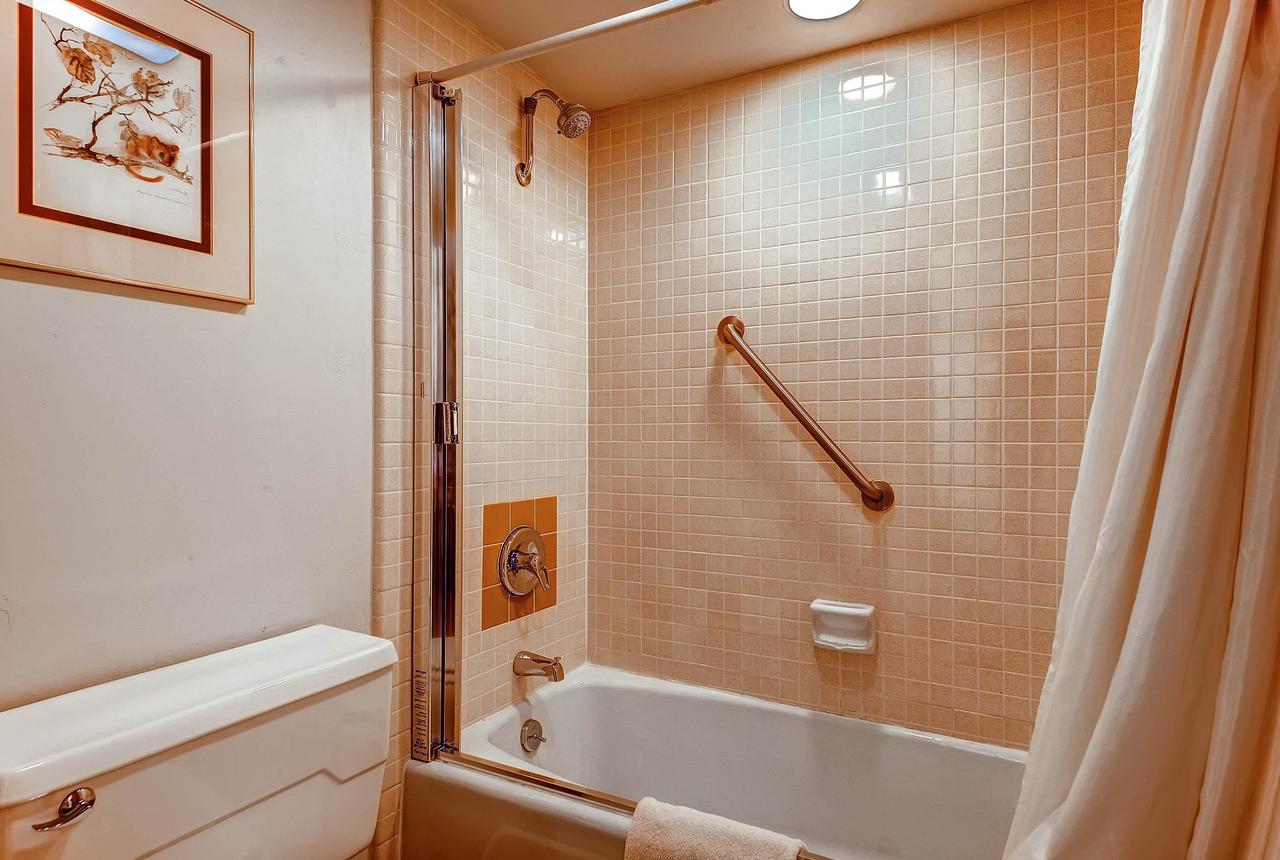 Shadowbrook 402 - thumb 1