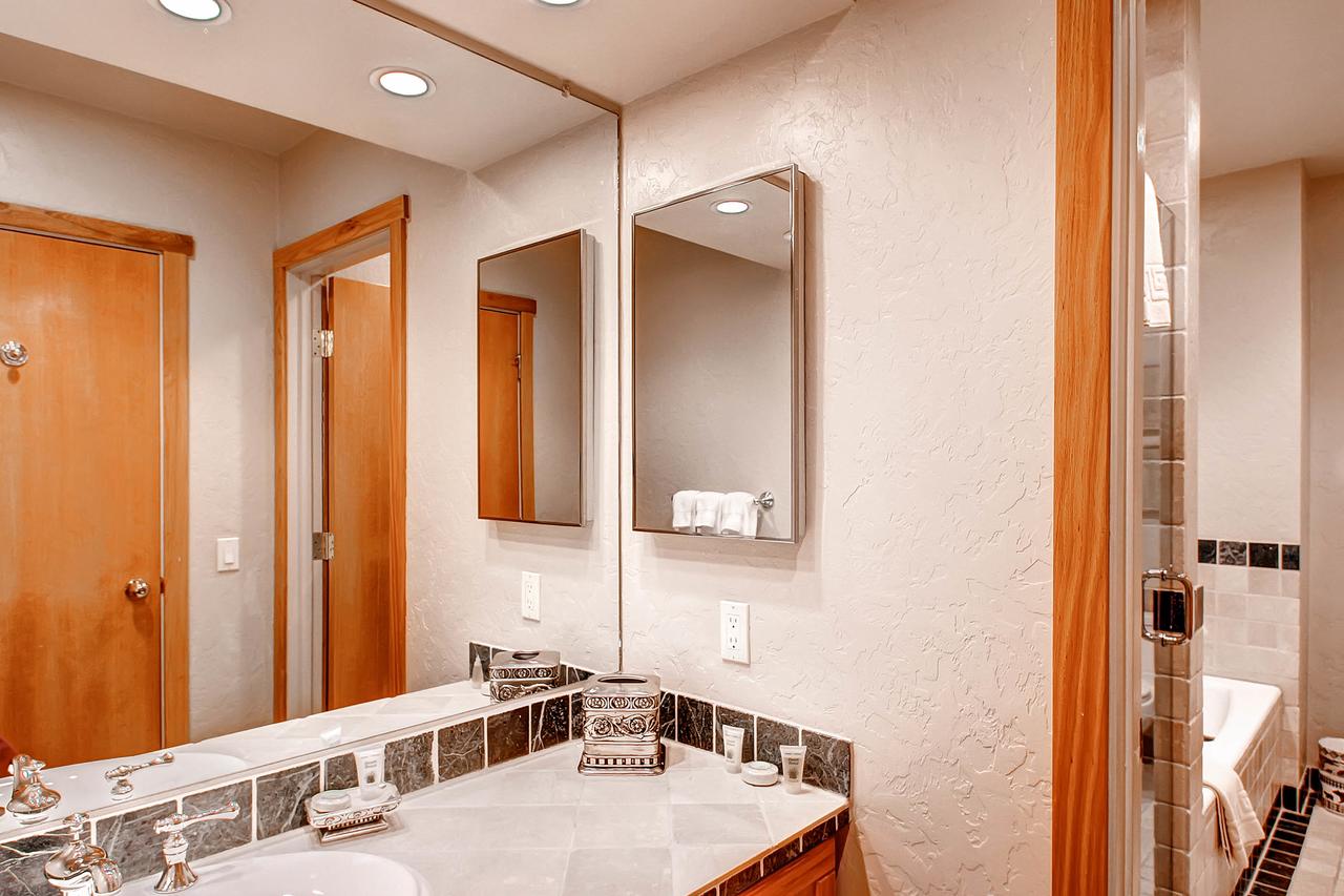 The Centennial Residences Unit 22 - thumb 9