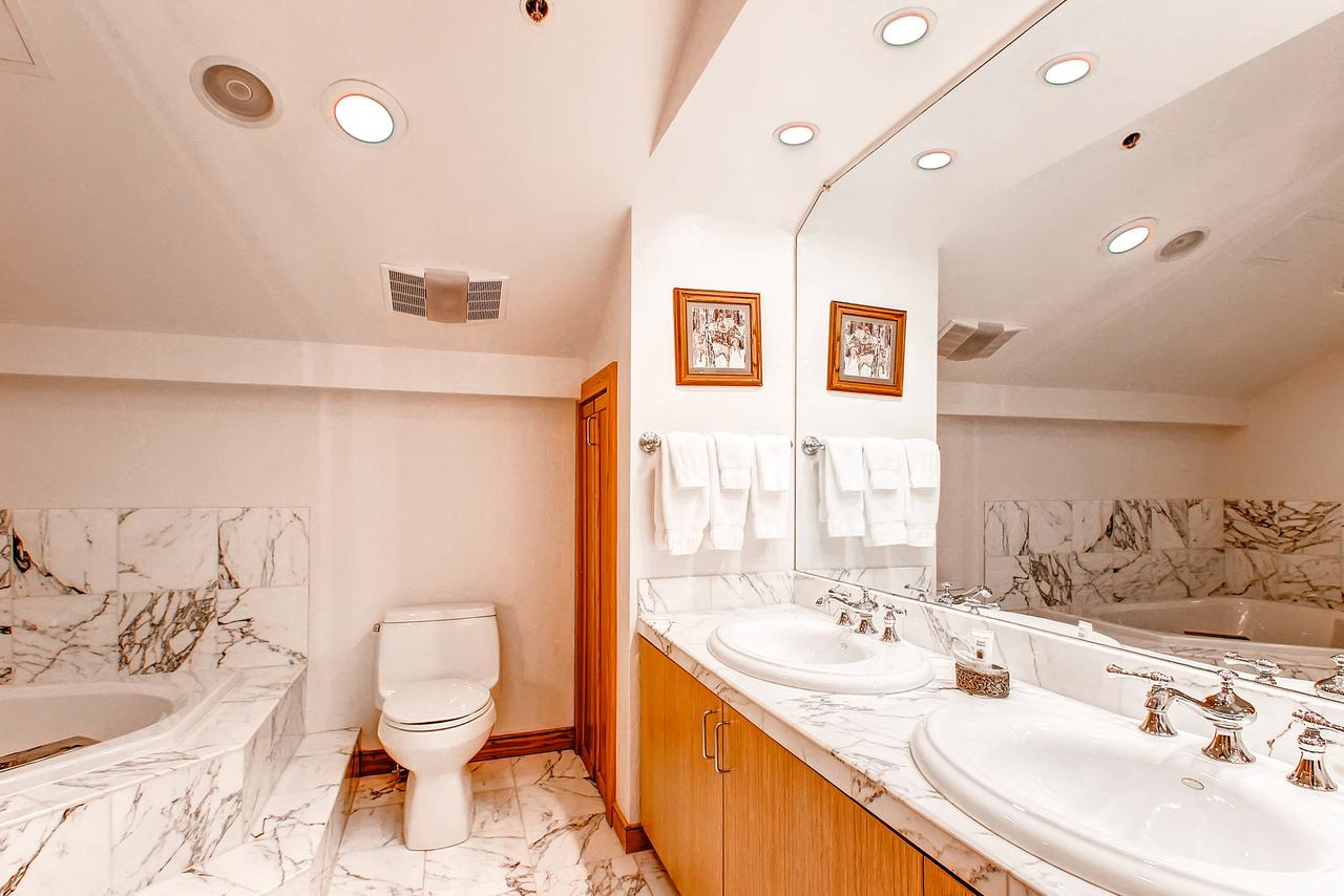 The Centennial Residences Unit 22 - thumb 8