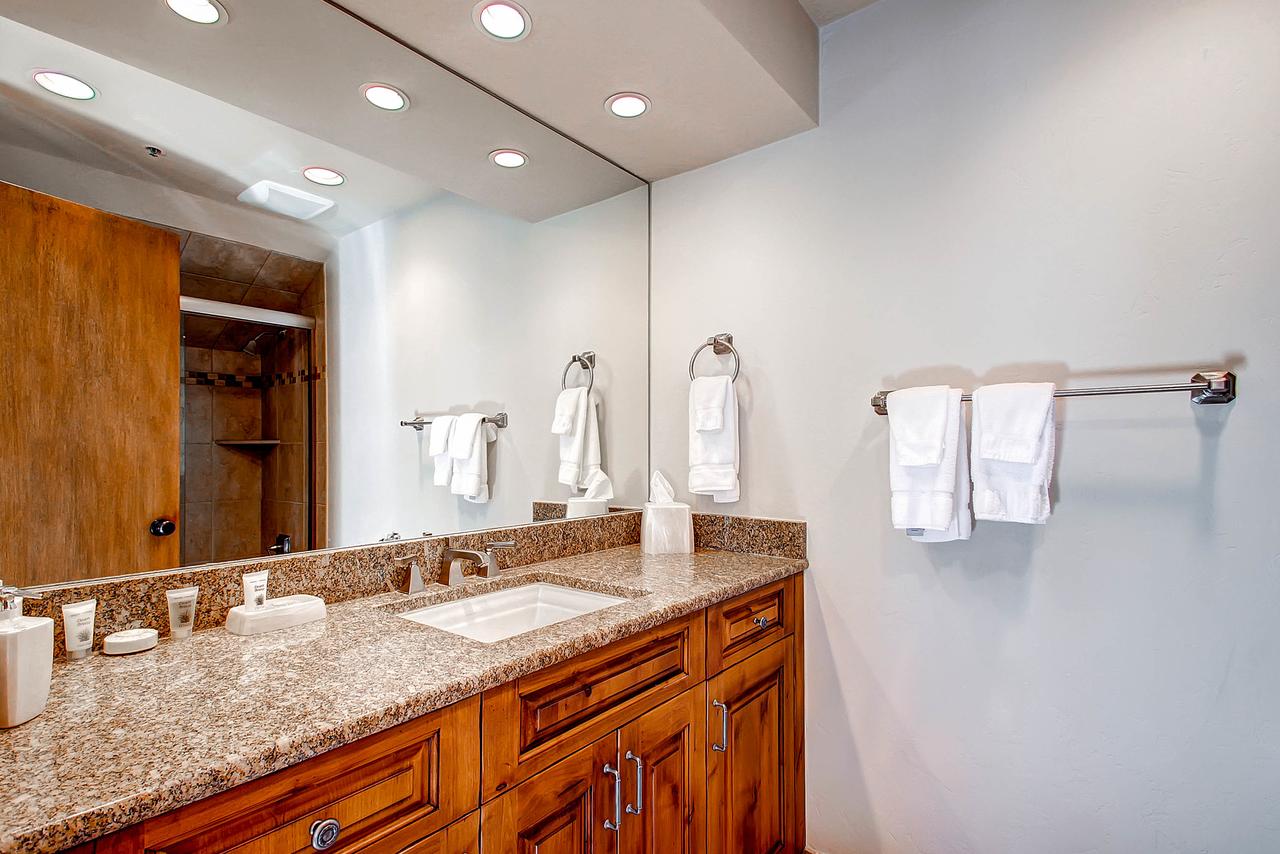 The Centennial Residences Unit 29 - thumb 9