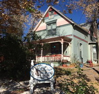 The Silk Pincushion - USA Accommodation