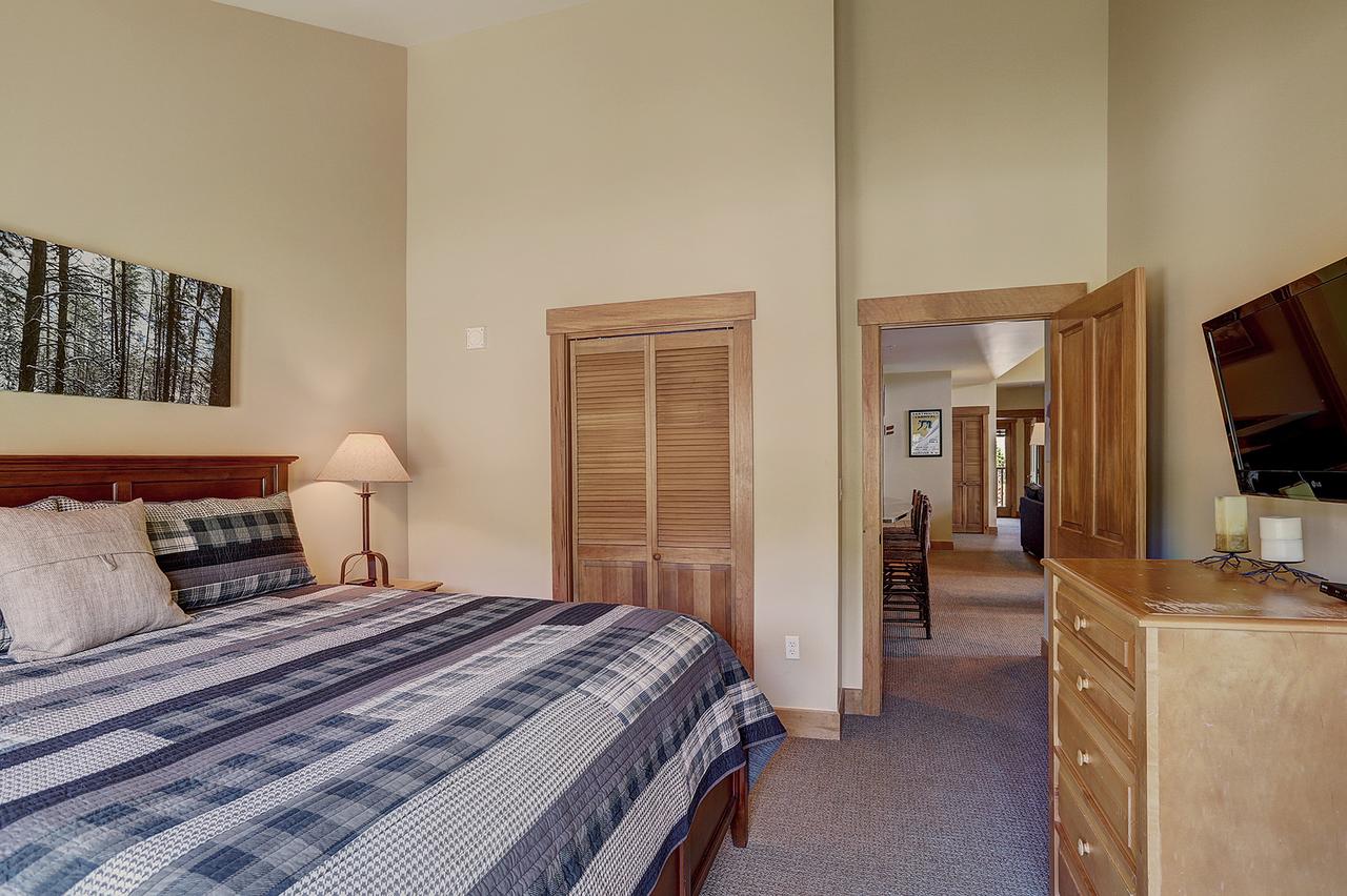 8890 The Springs Condo - thumb 28