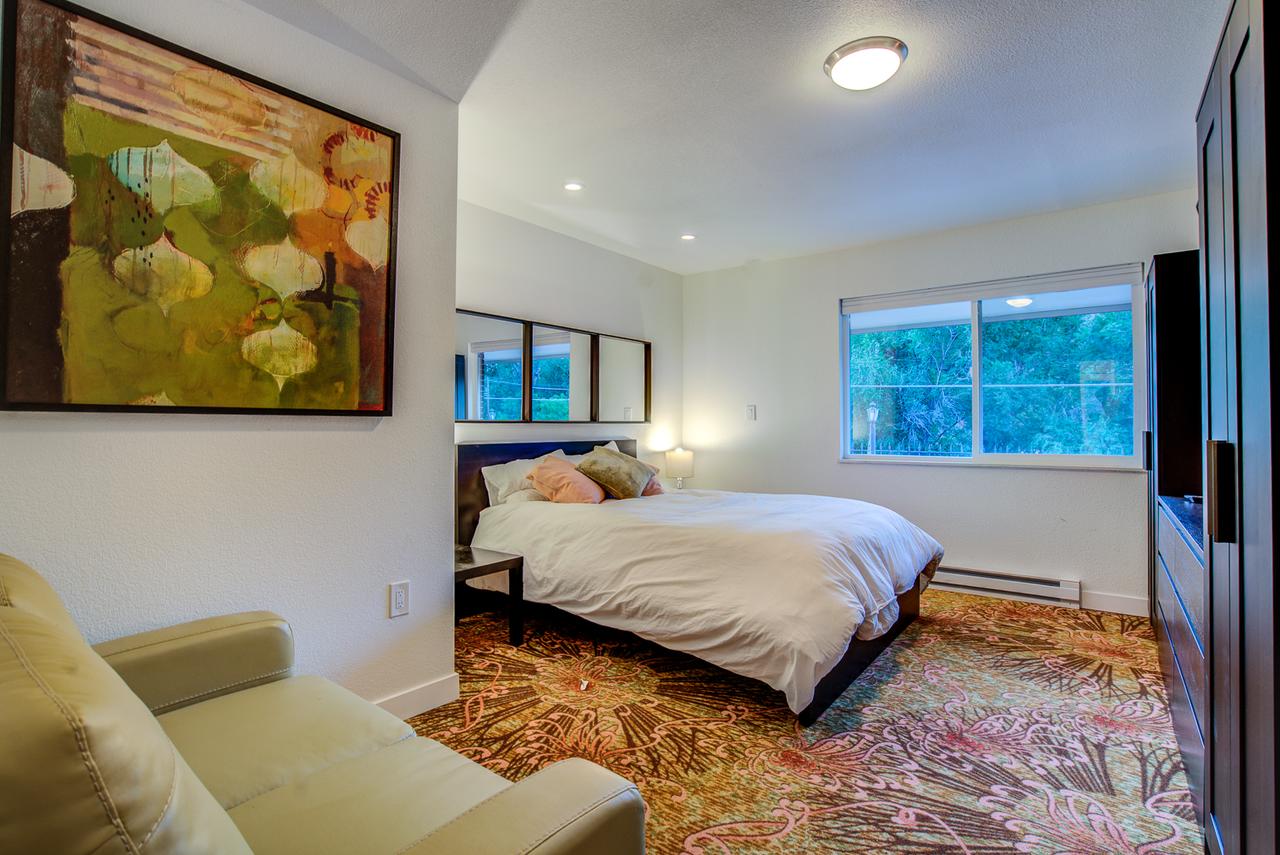 INNhale Bed And Brunch - thumb 4