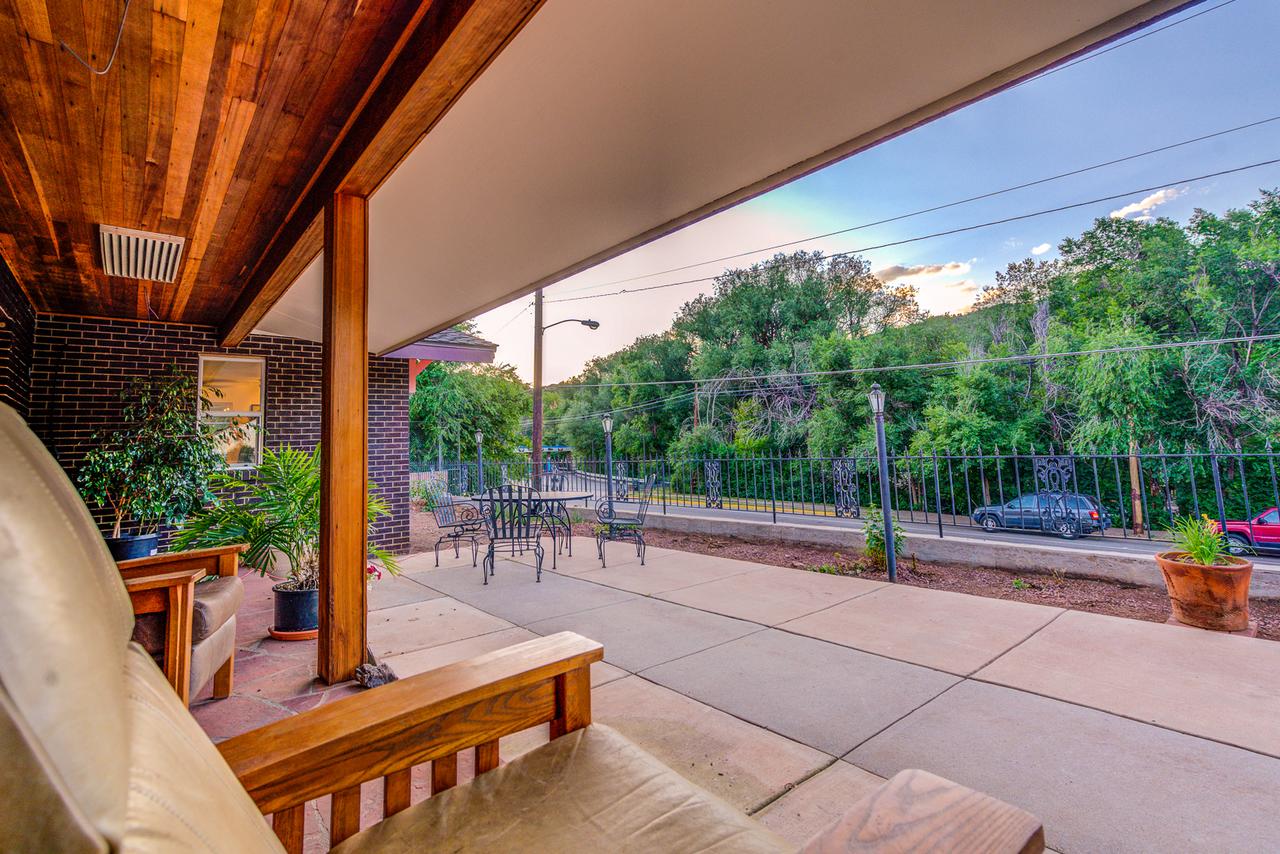 INNhale Bed And Brunch - thumb 36